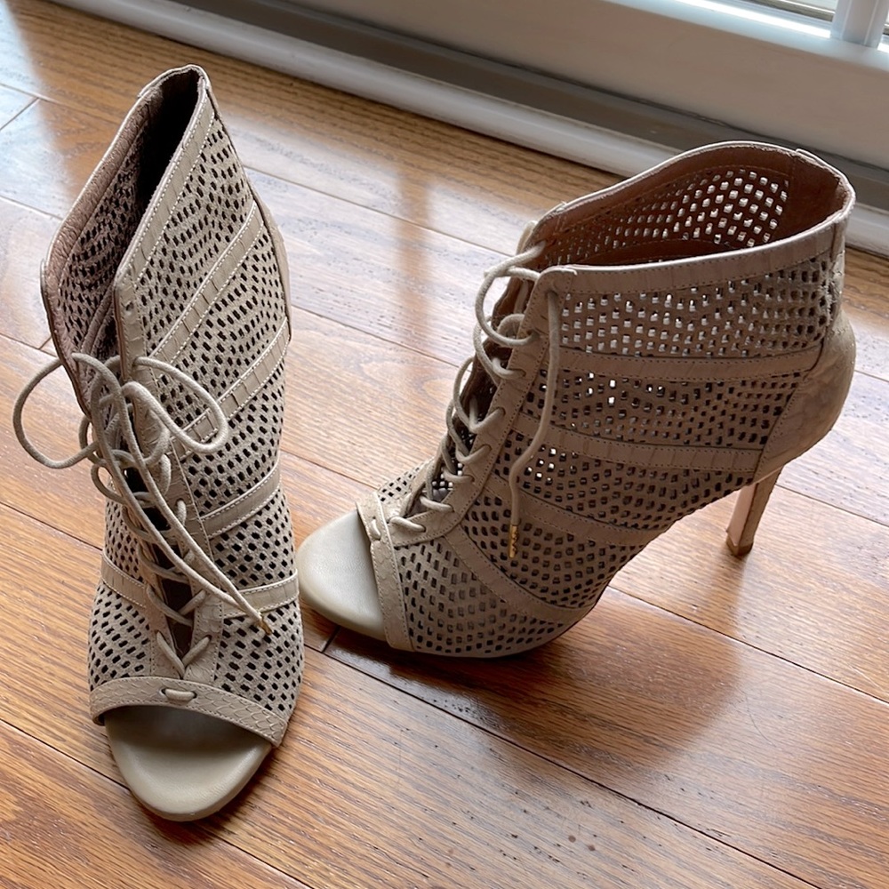 Joie Shari Buff peep toe heels - size 7